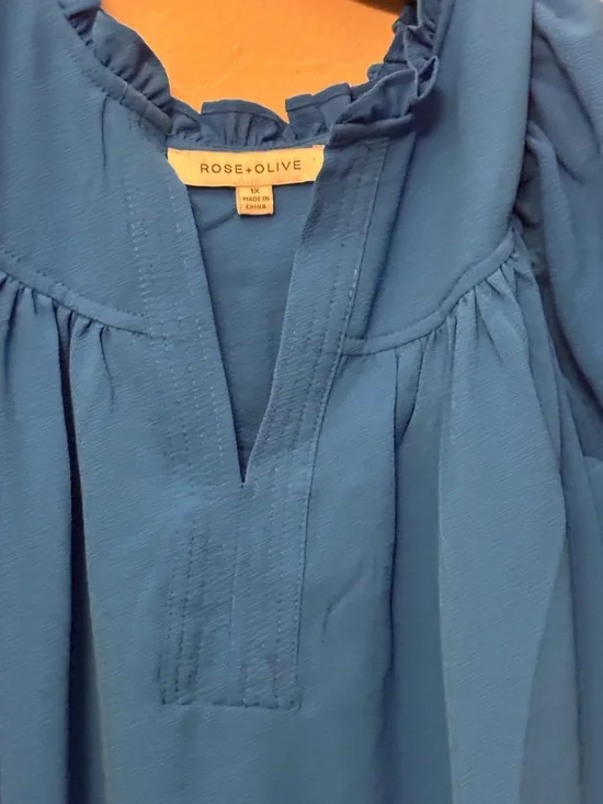 Ruffle Sleeve NWOT Women's Tunic Top 🆕 - Picture 4 of 5